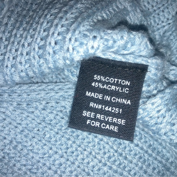 NWT Moon & Madison Large Light Blue Wrap crossover vneck open back sweater - Picture 2 of 4